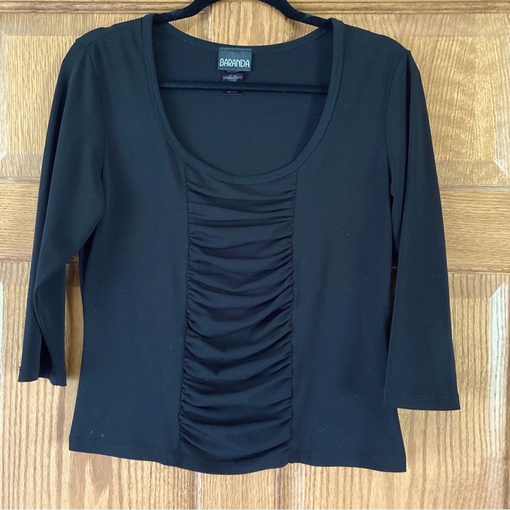5/$15 Baranda Black 3/4 Sleeve Scrunch-Front Top Large (BUNDLE ONLY)